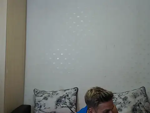 PrinceEagle online show from November 7, 9:29 pm