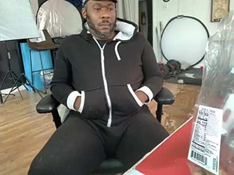 bigshh8 online show from April 12, 11:49 pm