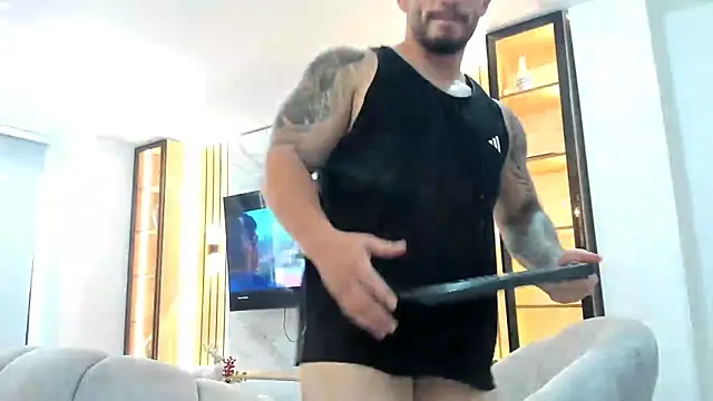 Ricardogo19 online show from November 19, 8:52 pm