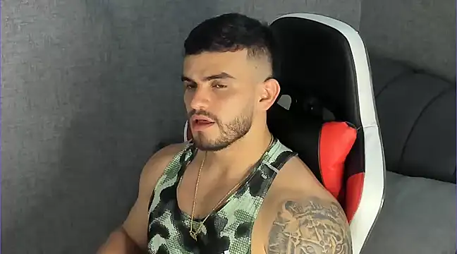 Ricardogo19 online show from January 18, 12:39 am