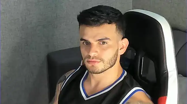 Ricardogo19 online show from February 26, 7:14 pm