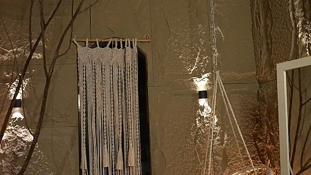 Logan Varela online show from September 19, 3:23 pm