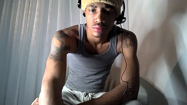 Skinnyblackman online show from October 28, 1:19 am