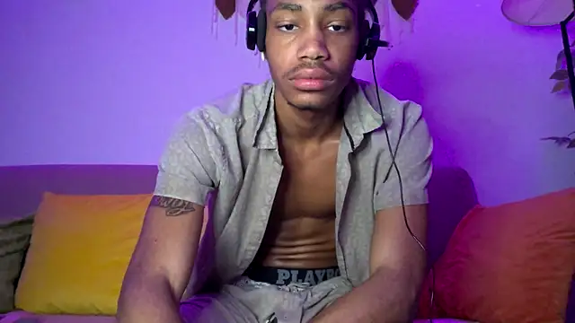 Skinnyblackman online show from February 28, 4:55 am