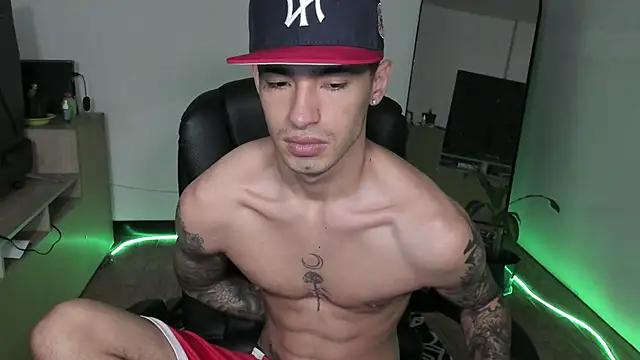 Damon  333 online show from January 6, 10:03 pm