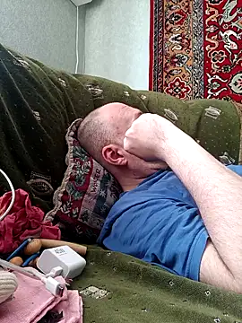 Pineapple04 online show from April 18, 8:27 am