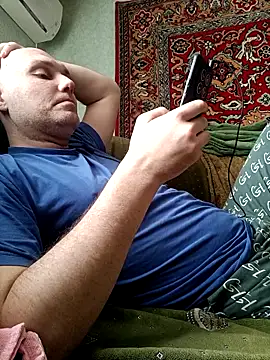 Pineapple04 online show from April 7, 7:52 am