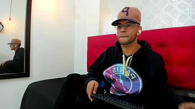 Andrey u92 online show from November 25, 8:11 pm