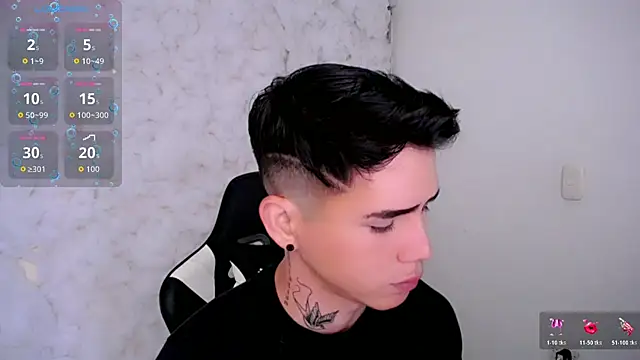 Tayson Rivers online show from October 30, 2:18 pm