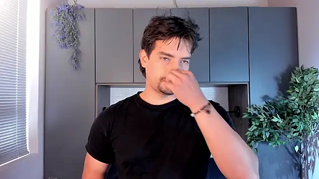 Ian Daviz online show from December 29, 7:22 pm