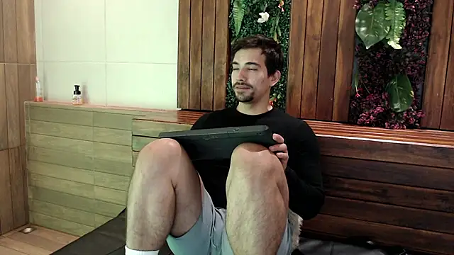 Ian Daviz online show from October 4, 12:21 pm