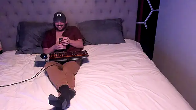 boytoyfrindles online show from June 18, 9:58 am
