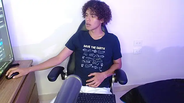 Snapshot of nickolas_moon chatting on September 10, 3:10 pm nickolas moon online show from September 10, 3:10 pm