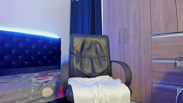  diegsz  online show from March 23, 12:44 pm