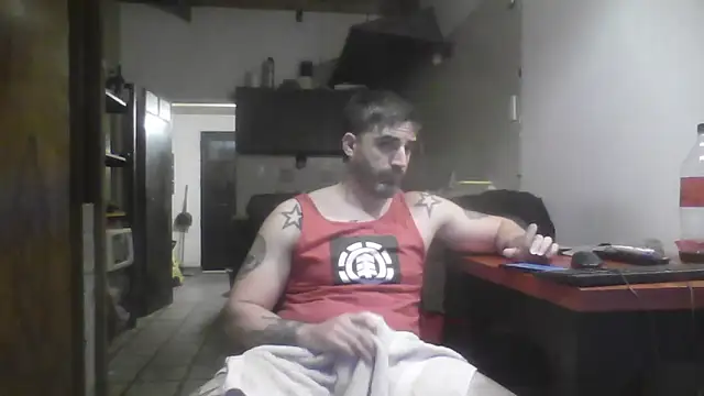 Snapshot of ozzypsico13 chatting on September 10, 10:41 pm ozzypsico13 online show from September 10, 10:41 pm