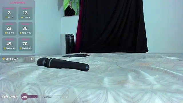 Snapshot of KaelMoreau chatting on October 12, 12:37 am KaelMoreau online show from October 12, 12:37 am