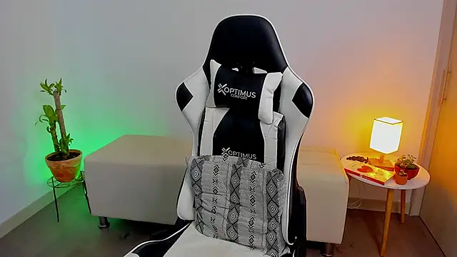 dafboy1 online show from December 3, 3:07 pm