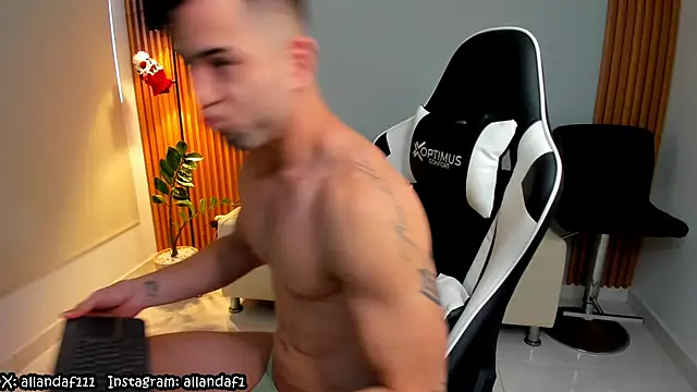 dafboy1 online show from December 8, 2:09 pm