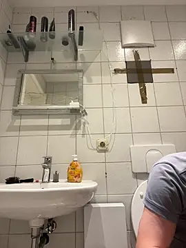 Michaela1222 online show from April 19, 6:43 pm