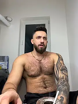 LoveIsBlind  online show from December 30, 9:19 pm