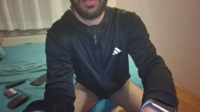Snapshot of Turkboy_17 chatting on February 21, 5:09 pm Turkboy 17 online show from February 21, 5:09 pm