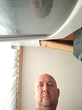 Snapshot of intx800 chatting on September 14, 2:19 pm intx800 online show from September 14, 2:19 pm