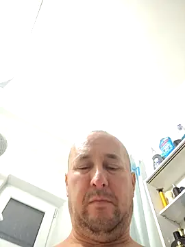 Snapshot of intx800 chatting on October 1, 2:26 am intx800 online show from October 1, 2:26 am