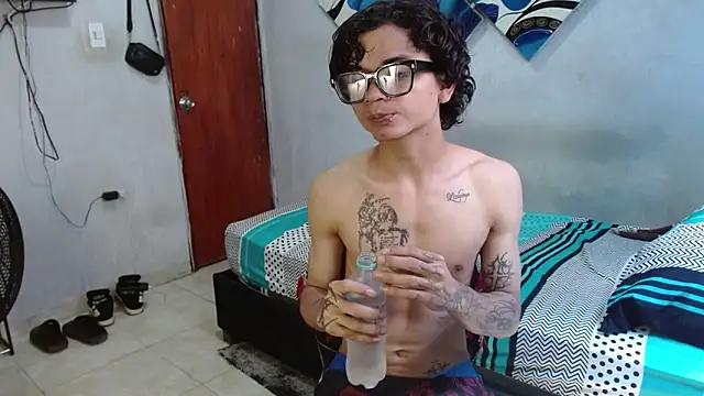 Lovebeng  online show from March 21, 5:17 pm