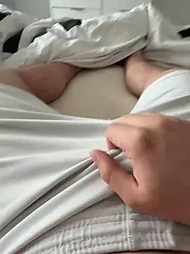 tiou72 online show from April 12, 8:27 am