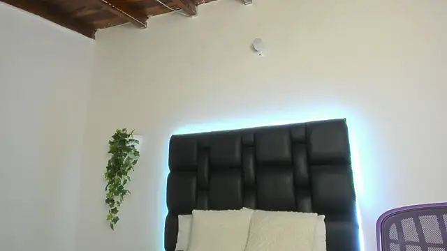 Joe23   online show from January 30, 10:09 pm