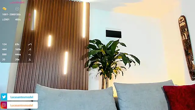 lucasanto  online show from April 7, 5:07 am