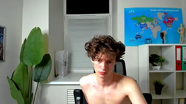 LukeSweet online show from July 15, 4:46 pm