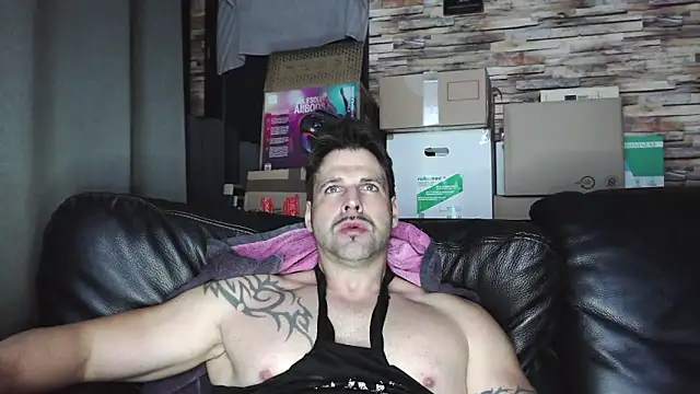 XxBigboybandxX online show from March 3, 6:37 pm