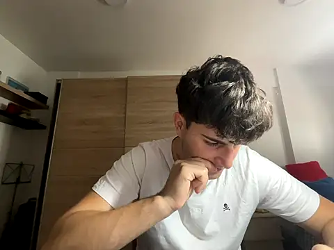 Snapshot of Pablogn24 chatting on October 15, 3:19 pm Pablogn24 online show from October 15, 3:19 pm