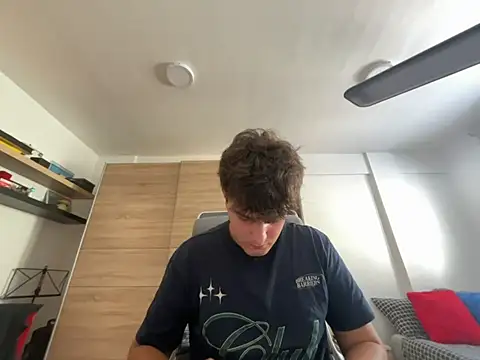 Snapshot of Pablogn24 chatting on September 22, 11:43 am Pablogn24 online show from September 22, 11:43 am