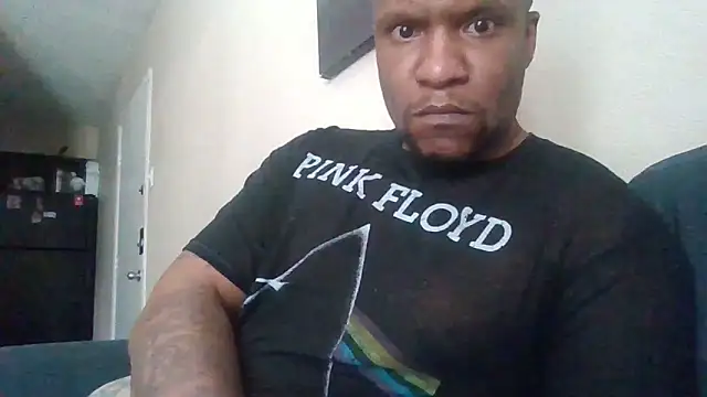 SexxyreddMale online show from March 15, 9:10 pm