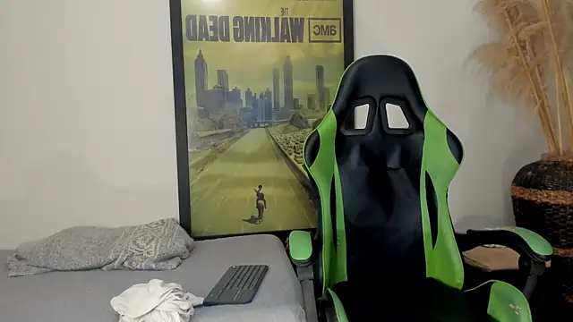 jamesinked  online show from January 8, 7:30 pm