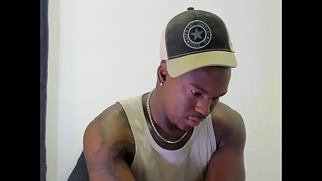 Troykhalil online show from February 18, 9:45 pm