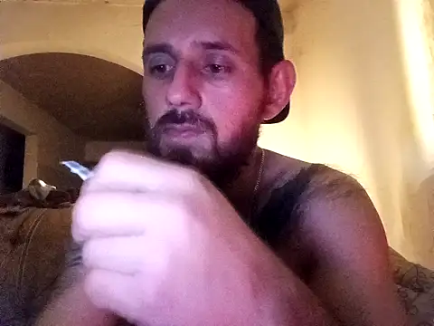 Chatoxxx614 online show from January 2, 5:35 am