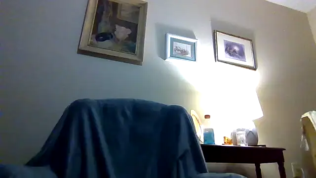 kollzCloudzz online show from June 17, 7:43 am