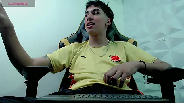 Jake tripp online show from December 22, 3:44 am