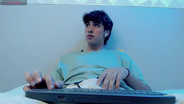 Jake tripp online show from October 15, 4:31 am