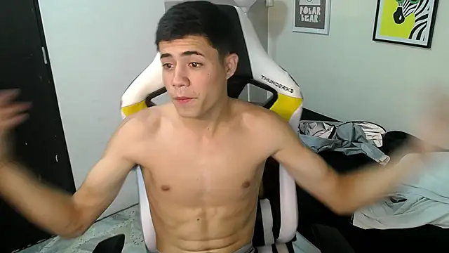 Snapshot of bby_santi chatting on October 2, 4:44 pm bby santi online show from October 2, 4:44 pm