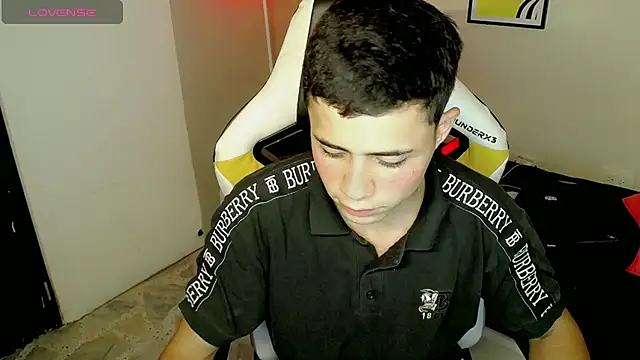 Snapshot of bby_santi chatting on September 26, 4:37 pm bby santi online show from September 26, 4:37 pm