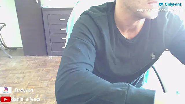 sexualtensionrelation online show from February 1, 1:09 pm