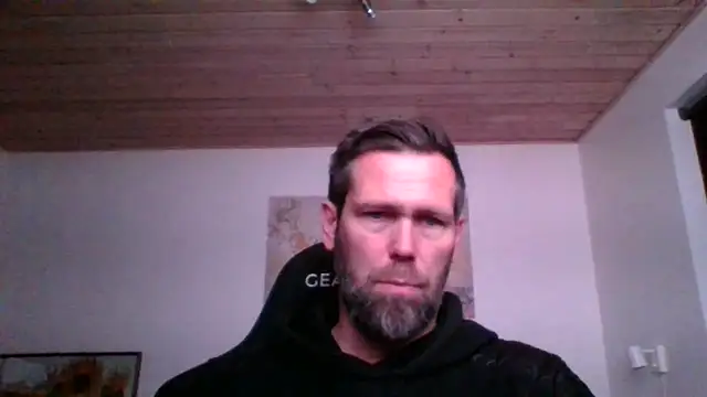 Snapshot of Gotta1 chatting on January 8, 3:39 pm Gotta1 online show from January 8, 3:39 pm