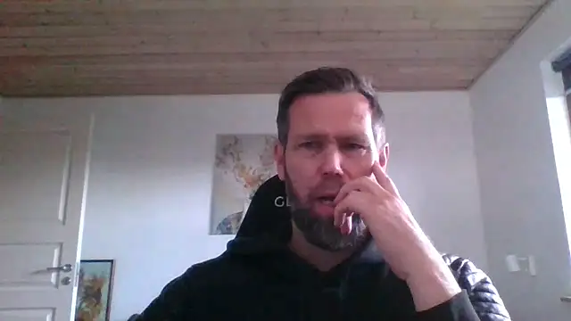 Snapshot of Gotta1 chatting on January 7, 2:05 pm Gotta1 online show from January 7, 2:05 pm