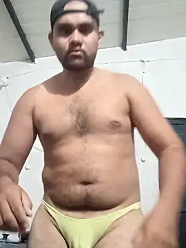 travieso2893 online show from September 24, 3:39 am