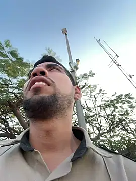 EnriquePersian197 online show from February 17, 12:20 am