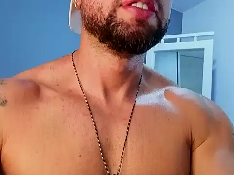 OwenMaximus814 online show from April 13, 7:03 pm